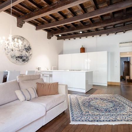 Exclusive Elegant Apartment In Pieno Centro! X4 Римини Экстерьер фото